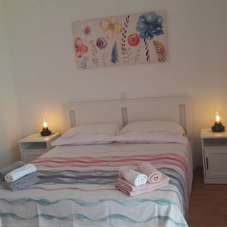 Apartman Barbat-Za Cijelu Obitelj Barbat na Rabu エクステリア 写真