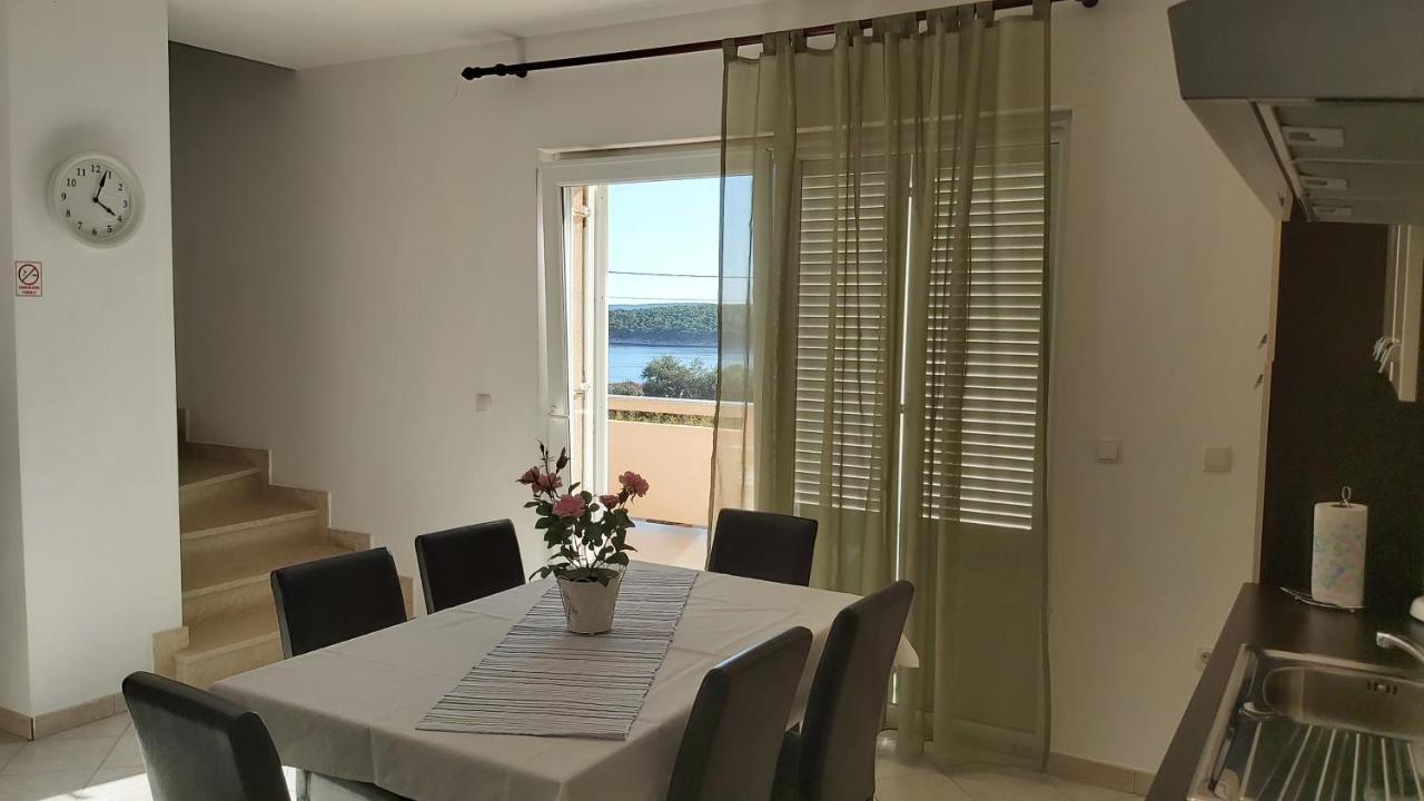 Apartman Barbat-Za Cijelu Obitelj Barbat na Rabu エクステリア 写真