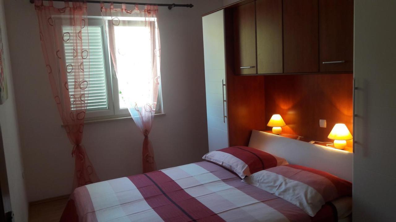 Apartman Barbat-Za Cijelu Obitelj Barbat na Rabu エクステリア 写真